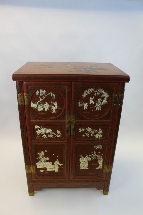 19TH CENTURY CHINESE RED LACQUER CABINET - ADDITIONAL PHOTO 14