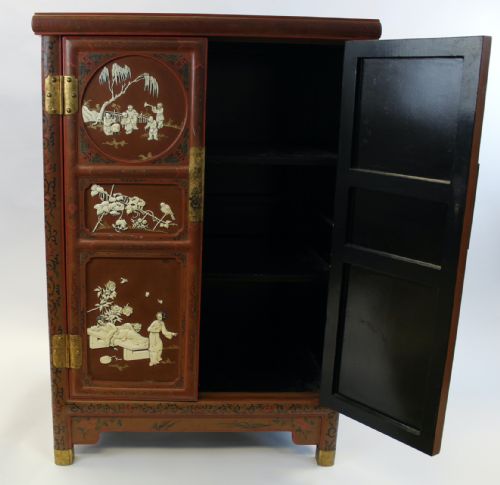 19TH CENTURY CHINESE RED LACQUER CABINET - ADDITIONAL PHOTO 18