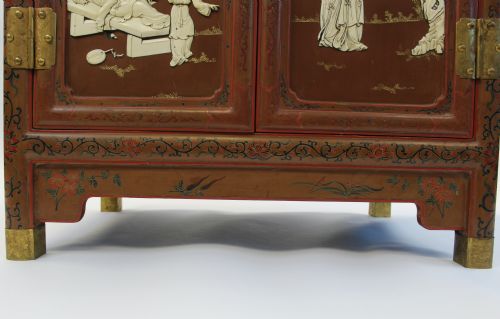 19TH CENTURY CHINESE RED LACQUER CABINET - ADDITIONAL PHOTO 19