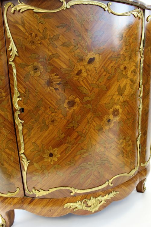 PAIR OF FRENCH PARQUETRY CORNER CABINETS 19TH CENTURY - ADDITIONAL PHOTO 3