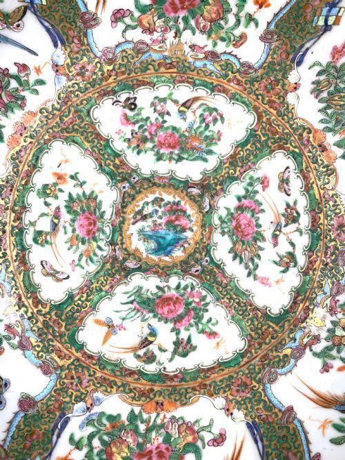 LARGE CHINESE CANTON FAMILLE ROSE BOWL 19TH CENTURY - ADDITIONAL PHOTO 2