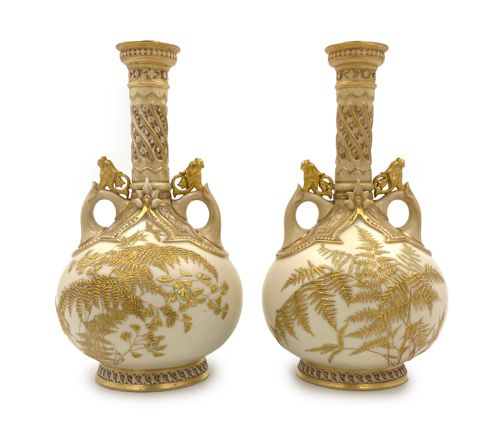 pair of late 19th century japanese style gilt decorated royal worcester porcelain vases - CATEGORY: ANTIQUE VASES - DATED 19TH CENTURY