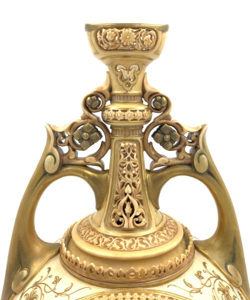 LATE 19TH CENTURY FLORAL GILT DECORATED ROYAL WORCESTER PORCELAIN VASE - ADDITIONAL PHOTO 6