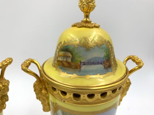 PAIR OF 19TH CENTURY SEVRES STYLE PORCELAIN AND ORMOLU LIDDED VASES - ADDITIONAL PHOTO 14