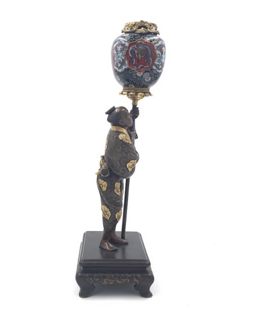 JAPANESE GILT BRONZE FIGURE HOLDING A CLOISONN URN MEIJI PERIOD - ADDITIONAL PHOTO 3