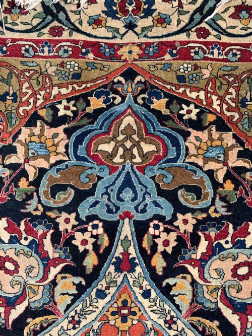 ANTIQUE WOOL AND PART SILK PERSIAN TEHRAN RUG - ADDITIONAL PHOTO 3