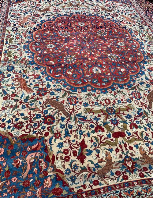 A FINE ISFAHAN CARPET CENTRAL PERSIA CIRCA 1900 - ADDITIONAL PHOTO 3