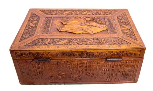 A CARVED WOOD CASKET QAJAR IRAN 19TH CENTURY - ADDITIONAL PHOTO 3