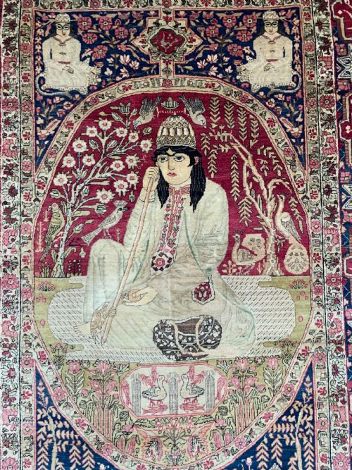 PICTORIAL KIRMAN RAVAR RUG NOOR ALI SHAH PERSIA CIRCA 1900 - ADDITIONAL PHOTO 1