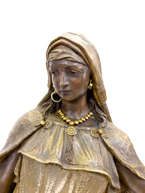 19TH CENTURY PAIR OF GOLDSCHEIDER POLYCHROME TERRACOTTA FIGURES OF AN ORIENTAL LADY AND ARAB SOLDIER AUSTRIA - ADDITIONAL PHOTO 4