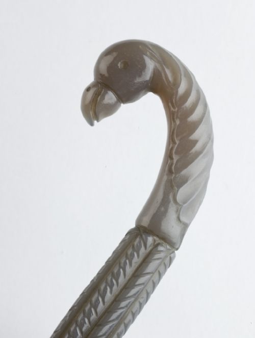 19TH CENTURY TWO COLOURED JADE MUGHAL SPOON - ADDITIONAL PHOTO 4