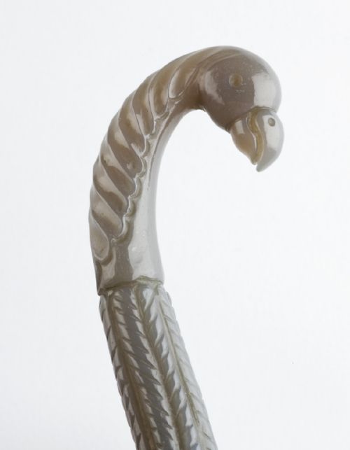 19TH CENTURY TWO COLOURED JADE MUGHAL SPOON - ADDITIONAL PHOTO 5