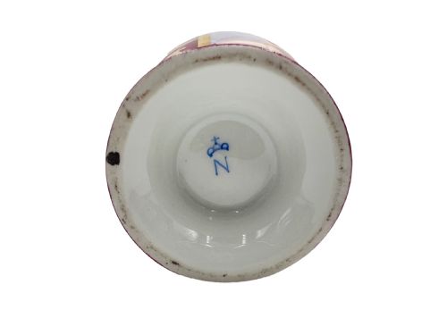 19TH CENTURY PARIS PORCELAIN TEA SET FEATURING NAPOLEONIC PORTRAITS - ADDITIONAL PHOTO 10