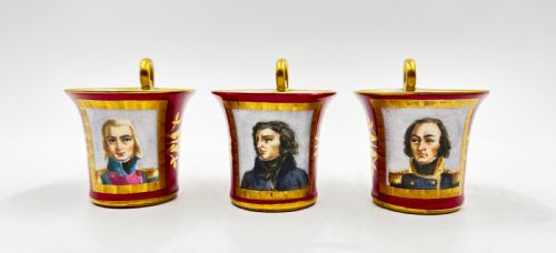 19TH CENTURY PARIS PORCELAIN TEA SET FEATURING NAPOLEONIC PORTRAITS - ADDITIONAL PHOTO 16