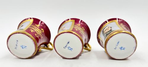 19TH CENTURY PARIS PORCELAIN TEA SET FEATURING NAPOLEONIC PORTRAITS - ADDITIONAL PHOTO 21