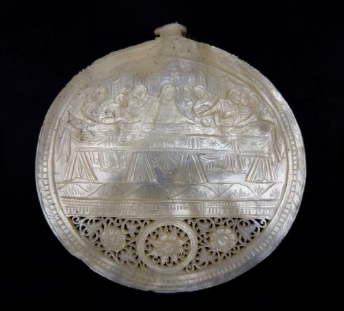 LATE 19TH CENTURY ANTIQUE JERUSALEM MOTHER OF PEARL SHELL CARVED PLAQUES - ADDITIONAL PHOTO 2