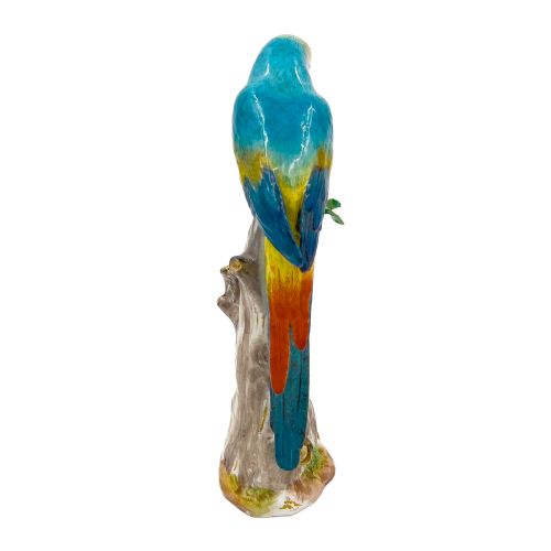 19TH CENTURY MEISSEN ANIMAL FIGURINE OF A COLOURFUL PARROT FEASTING ON TREE STUMP - ADDITIONAL PHOTO 3