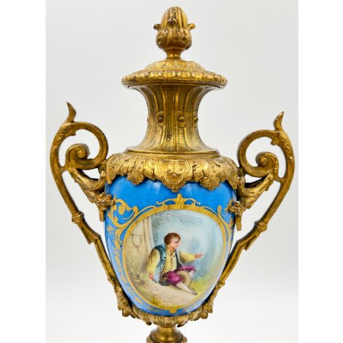 A PAIR OF FRENCH SEVRES STYLE PORCELAIN URNS WITH GILT BRONZE MOUNTS 19TH CENTURY - ADDITIONAL PHOTO 3