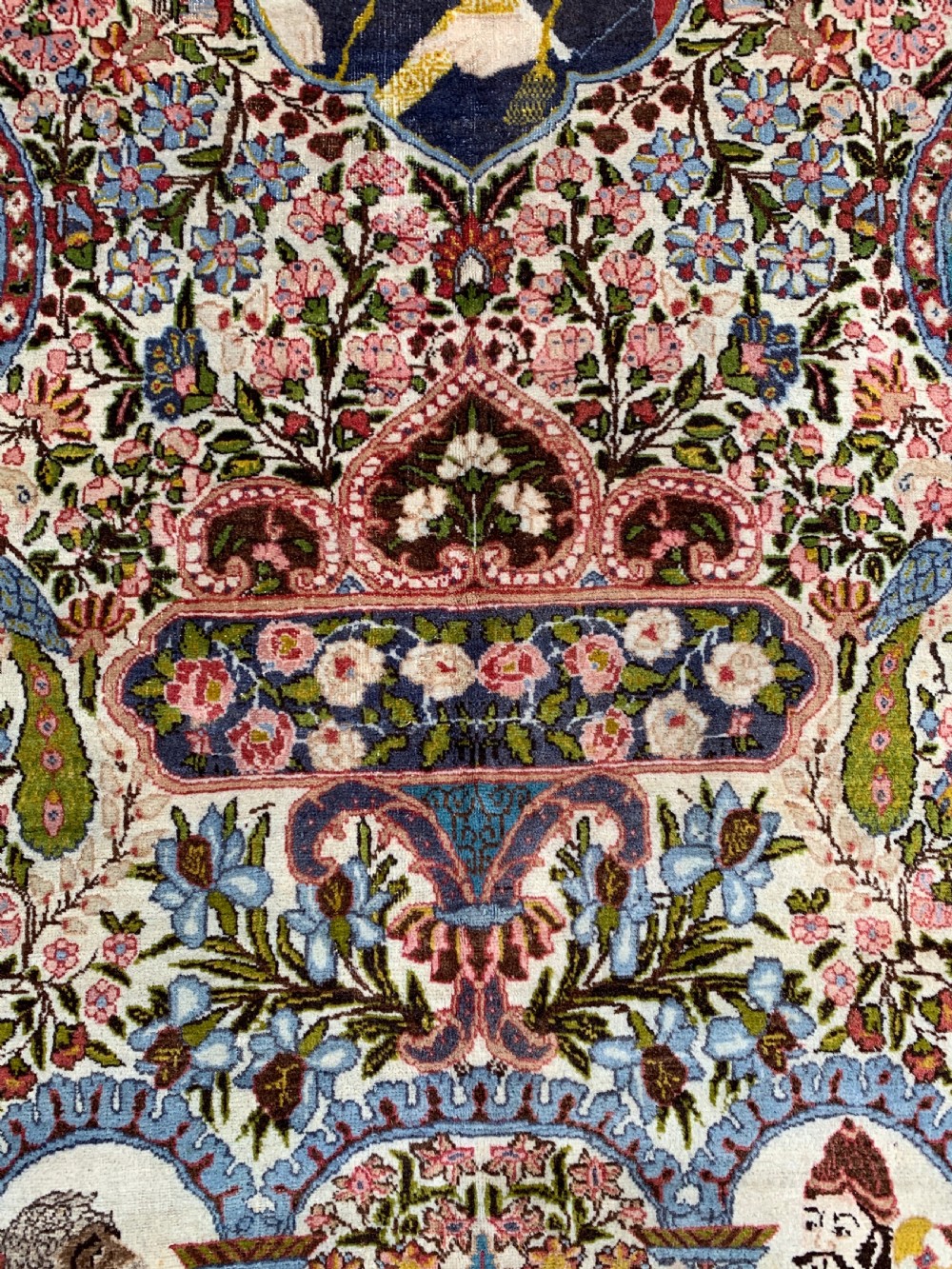 Antique TABRIZ Carpet depicting Ahmad shah  View IV