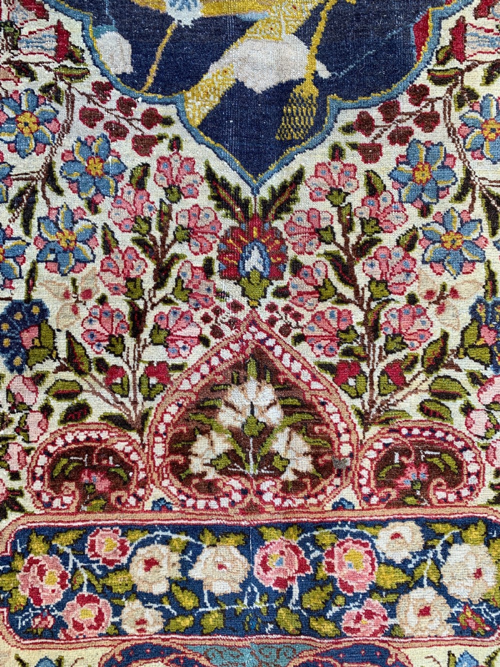 ANTIQUE TABRIZ CARPET DEPICTING AHMAD SHAH  View IX