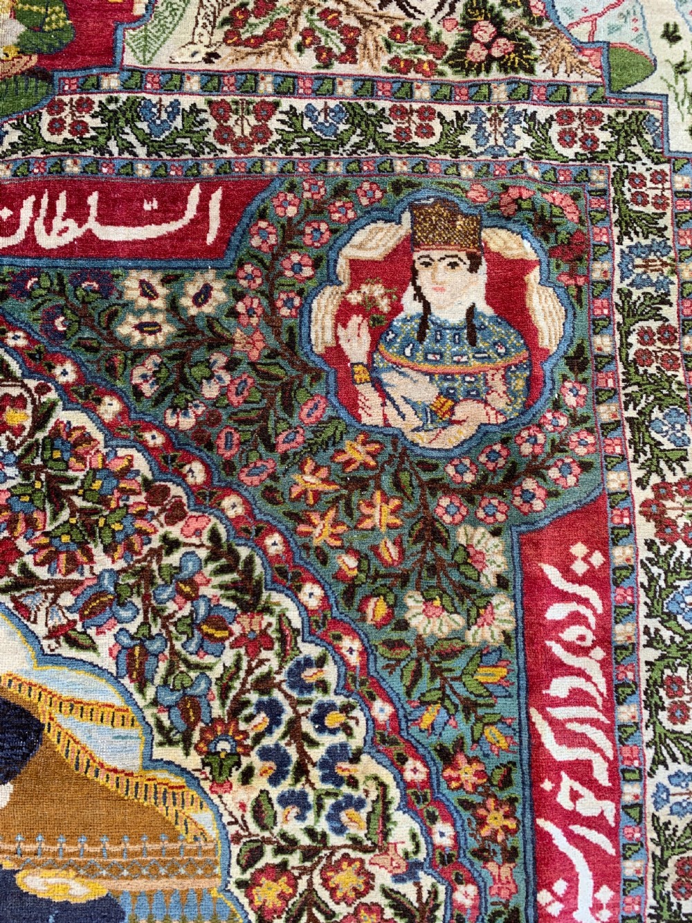 ANTIQUE TABRIZ CARPET DEPICTING AHMAD SHAH  View X