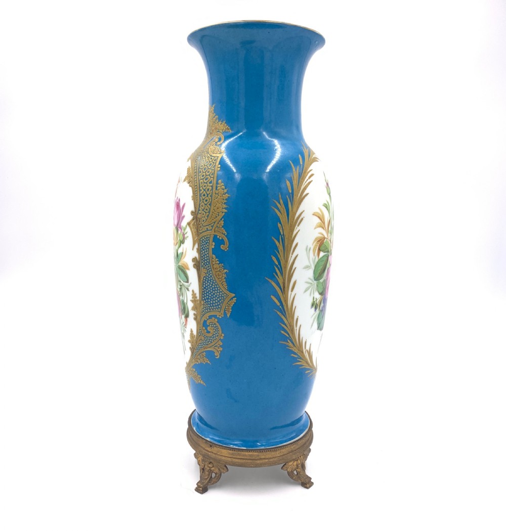 Paris Porcelain Vase, France, 19th Century  View II