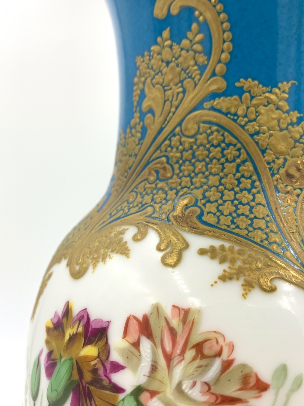 Paris Porcelain Vase, France, 19th Century  View IV