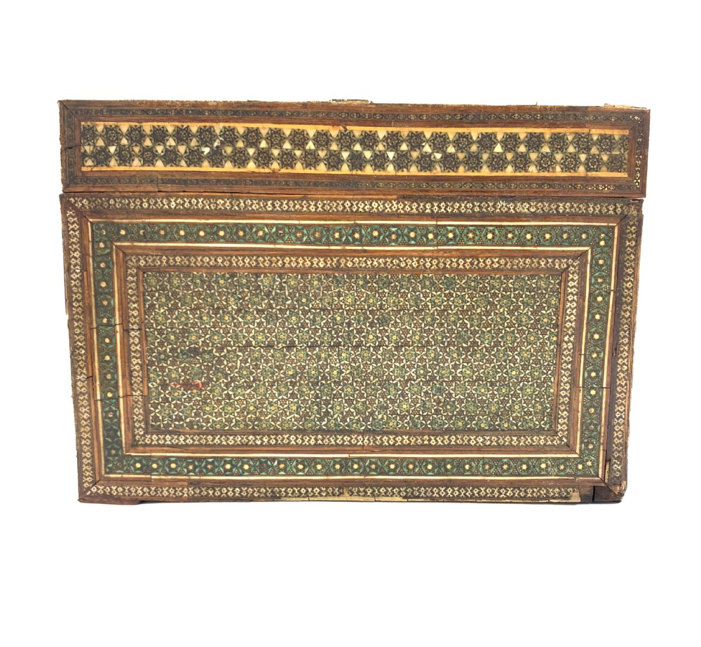 A LARGE KATAMKARI BOX, PERSIA, 19TH CENTURY  View III