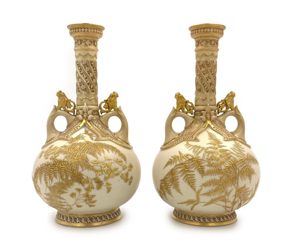 PAIR OF LATE 19TH CENTURY JAPANESE STYLE GILT DECORATED ROYAL WORCESTER PORCELAIN VASES 