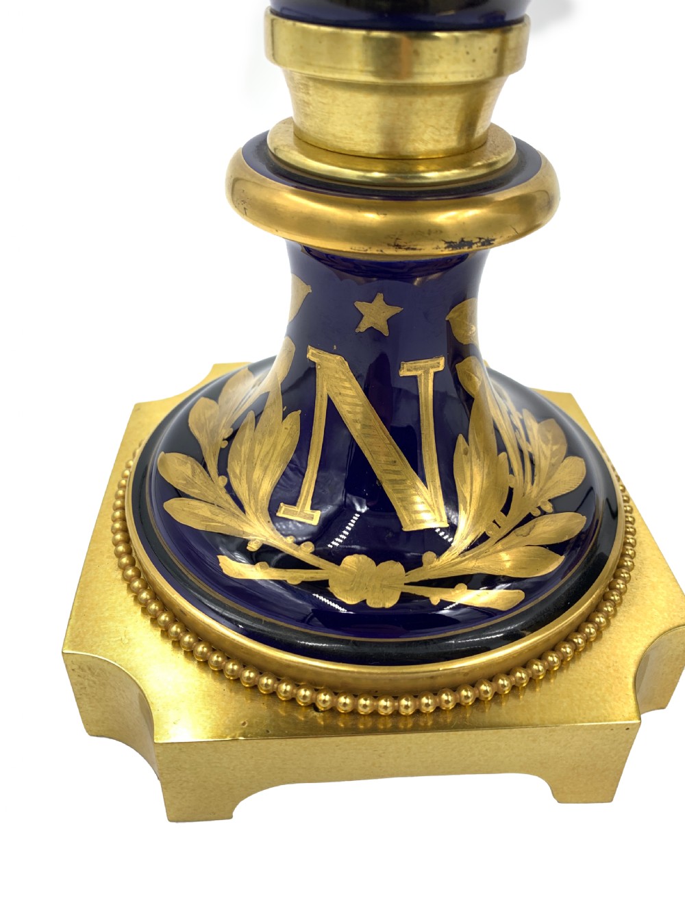 A FINE PAIR OF SEVRES STYLE NAPOLEONIC PORCELAIN VASES  View X