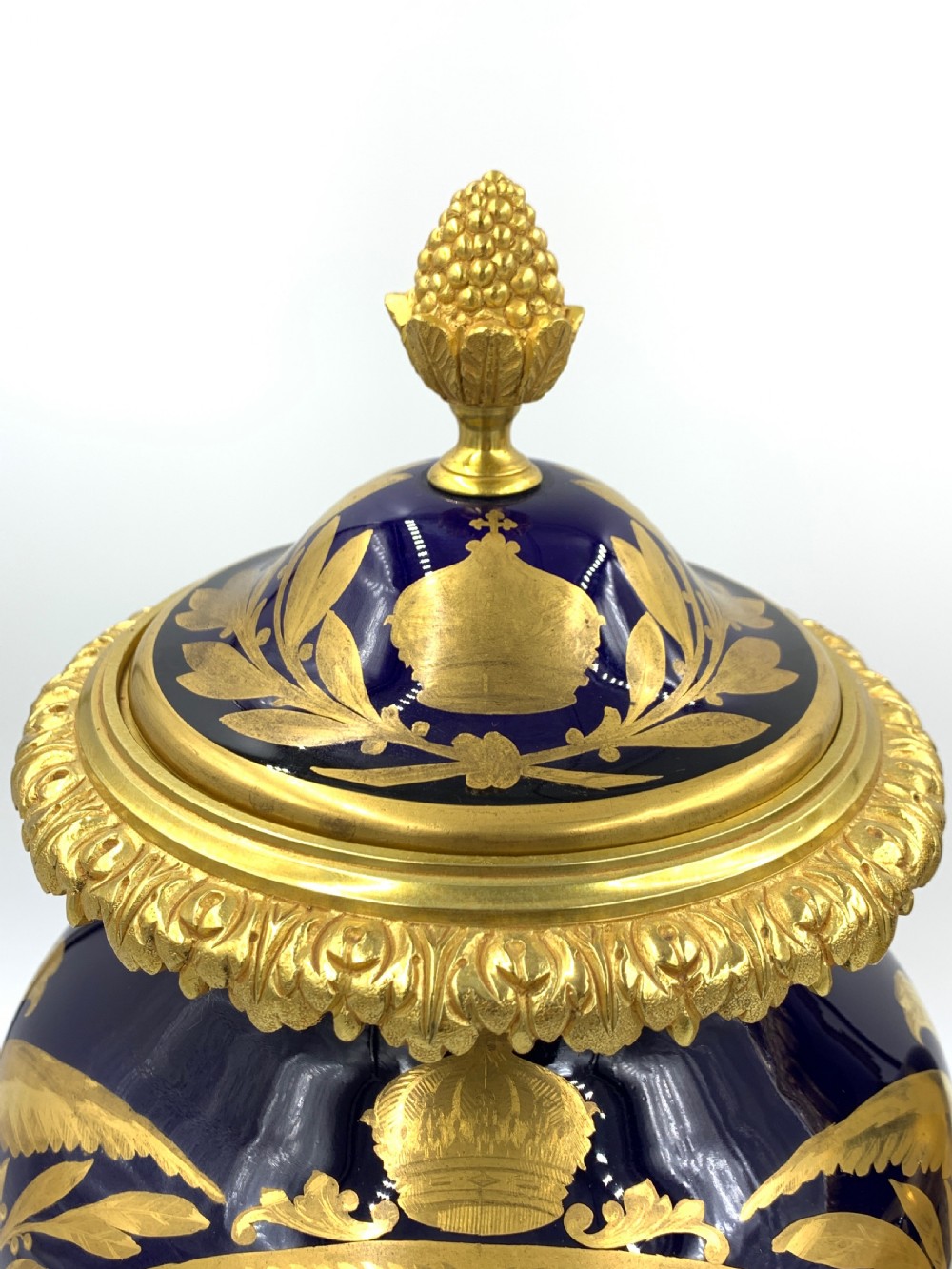 A FINE PAIR OF SEVRES STYLE NAPOLEONIC PORCELAIN VASES  View XI