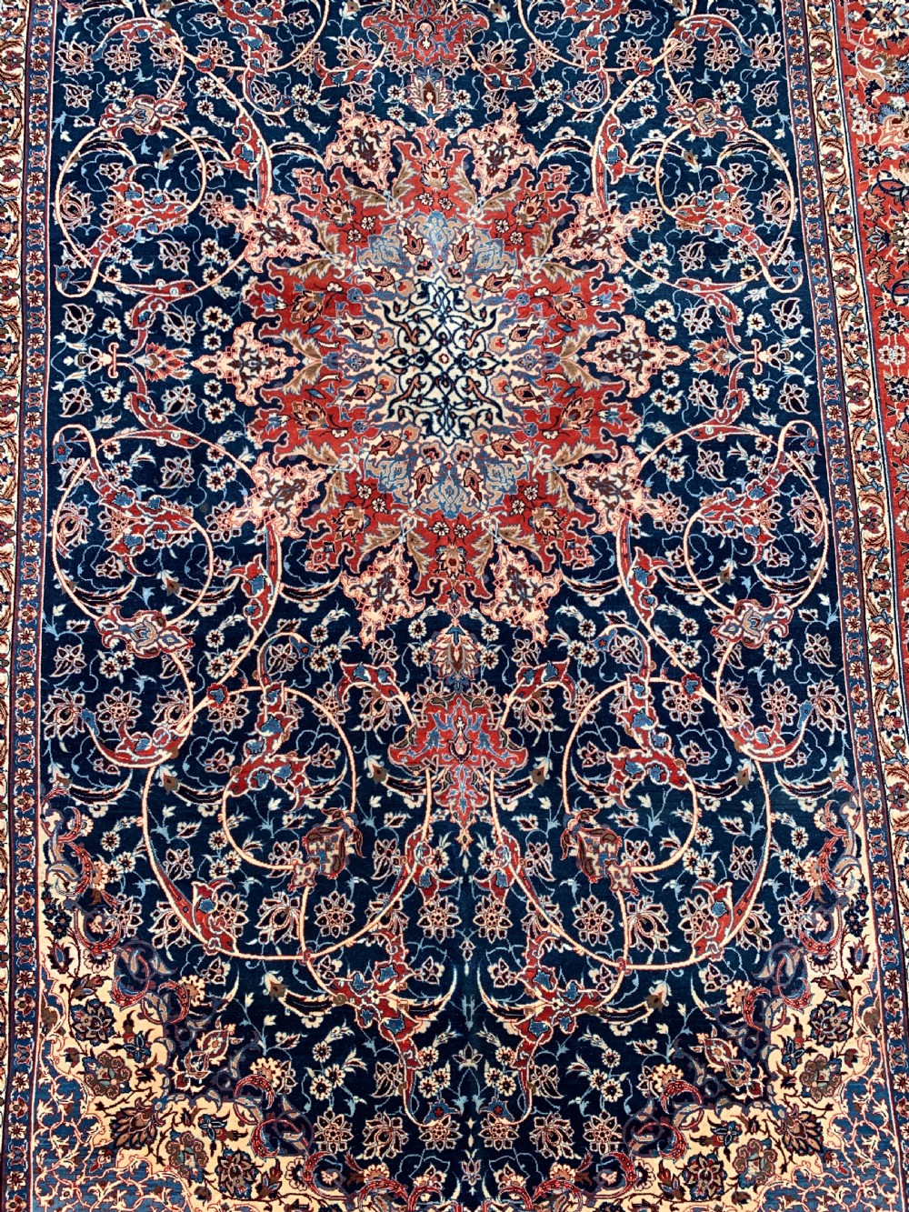 A FINE ISFAHAN SEIRAFIAN RUG, CENTRAL PERSIA, CIRCA 1940 View II