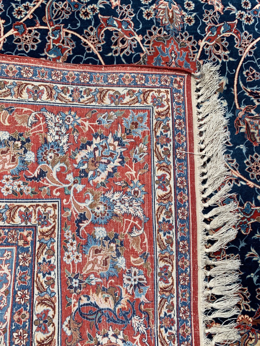 A FINE ISFAHAN SEIRAFIAN RUG, CENTRAL PERSIA, CIRCA 1940 View IV