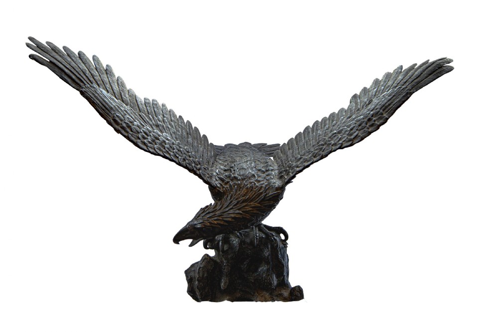 A MONUMENTAL JAPANESE BRONZE INCENSE BURNER, MEIJI PERIOD, LATE 19TH CENTURY  View V