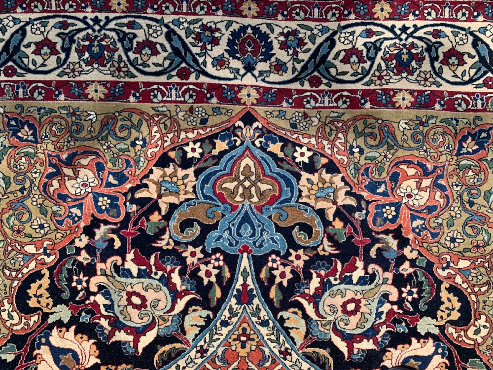 ANTIQUE WOOL AND PART SILK PERSIAN TEHRAN RUG  View VI