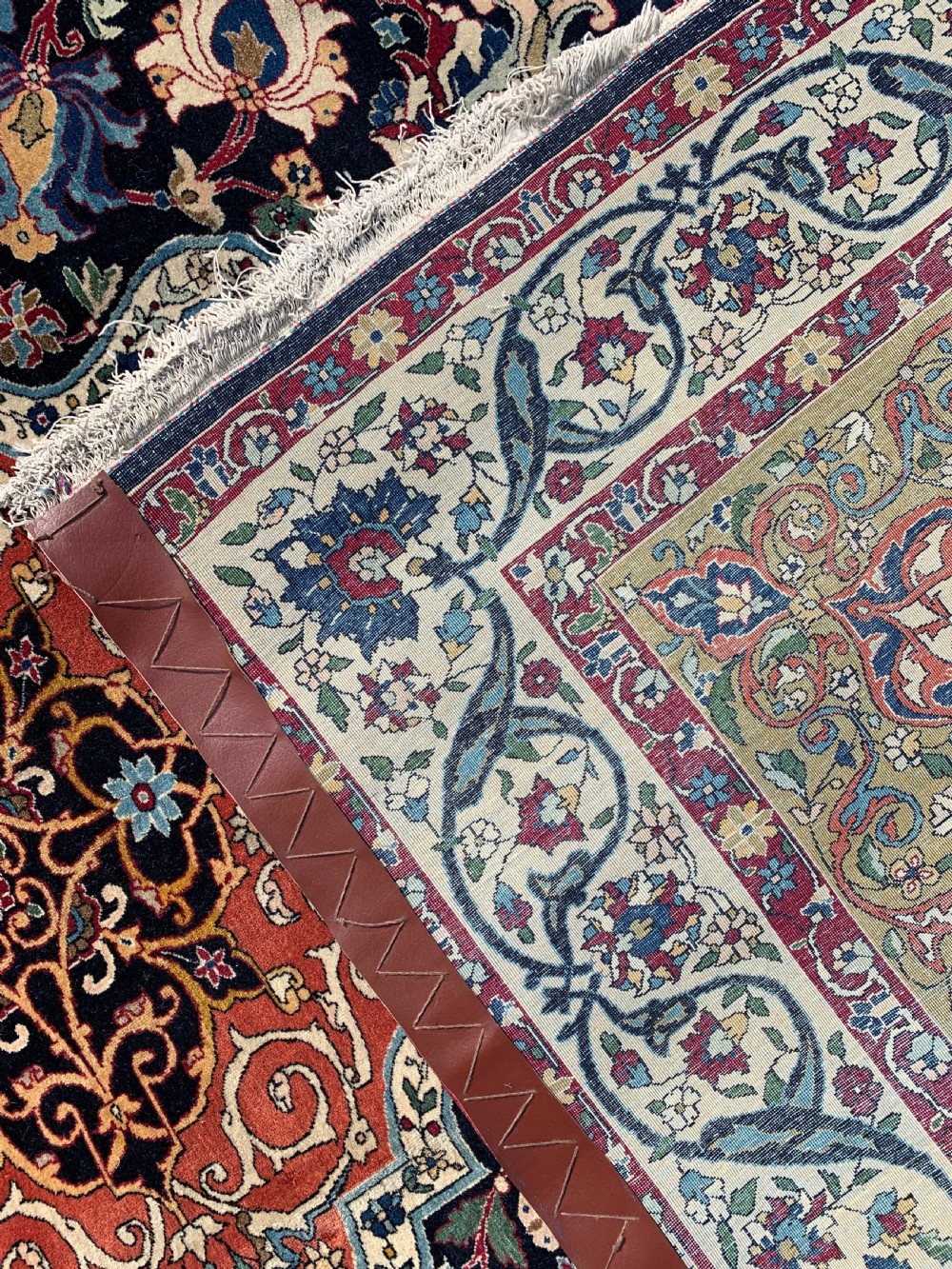 ANTIQUE WOOL AND PART SILK PERSIAN TEHRAN RUG  View VIII