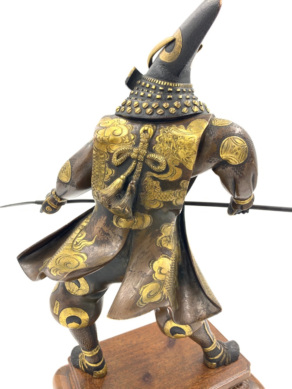LARGE SIGNED JAPANESE PARCEL GILT BRONZE FIGURE, MEIJI PERIOD  View VII