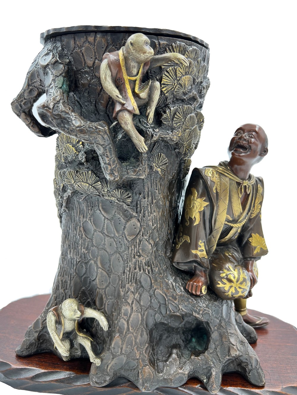 A Japanese Meiji Period Figurative Bronze Sculpture View VII