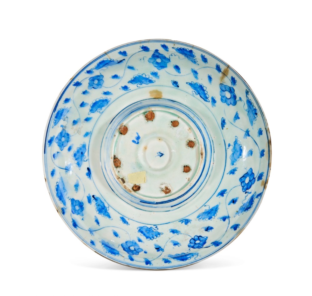 A Large Safavid Blue And White Pottery Dish, Iran, Late 17Th - Early 18Th Century View II