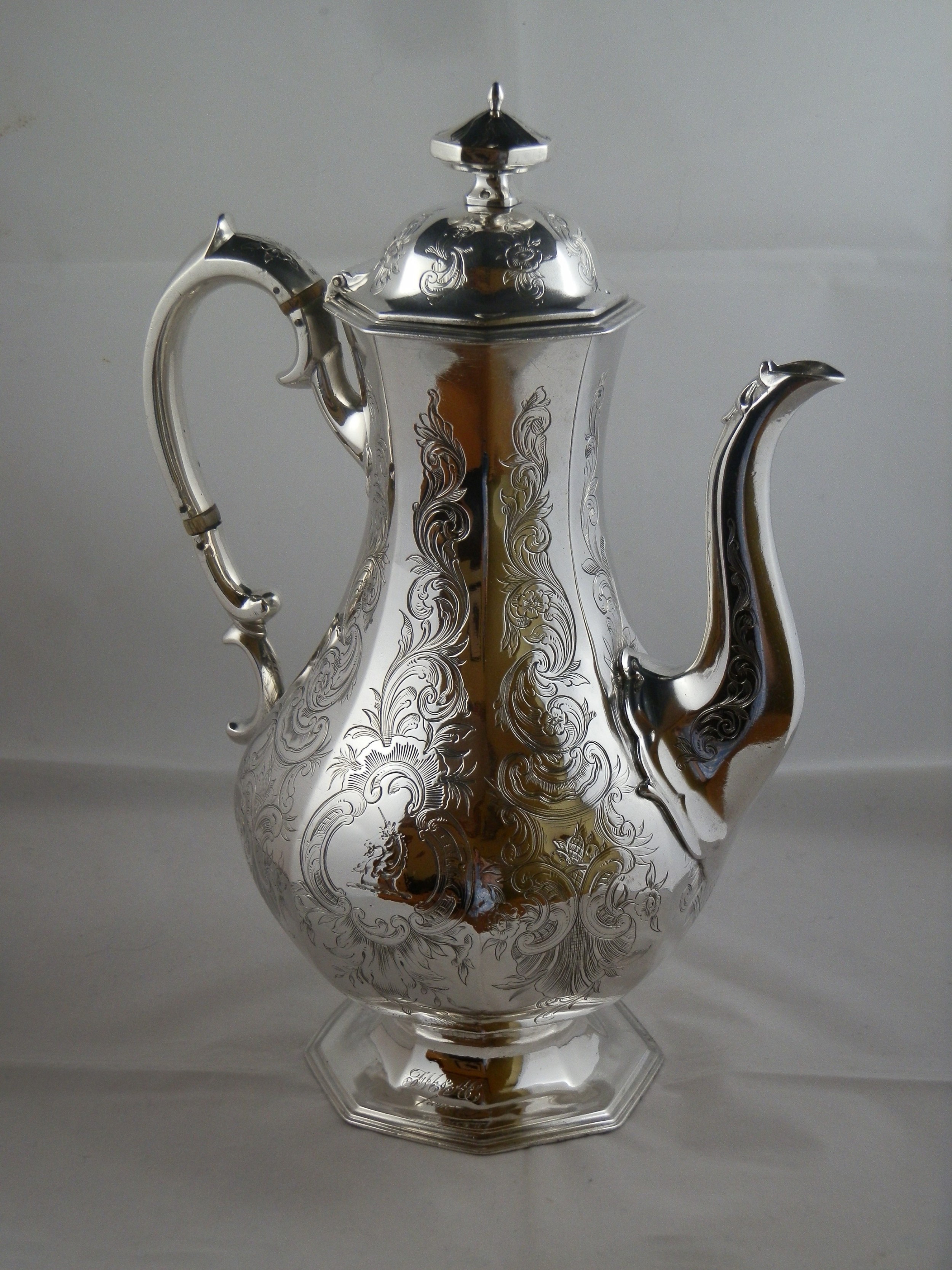 Large Early Victorian Silver Coffee Pot, London 1839