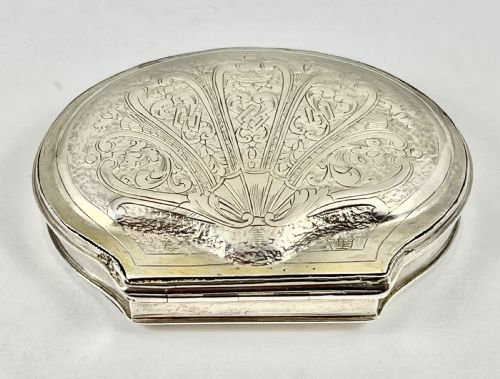 Queen Anne or George I Silver Snuff Box C1710-1725