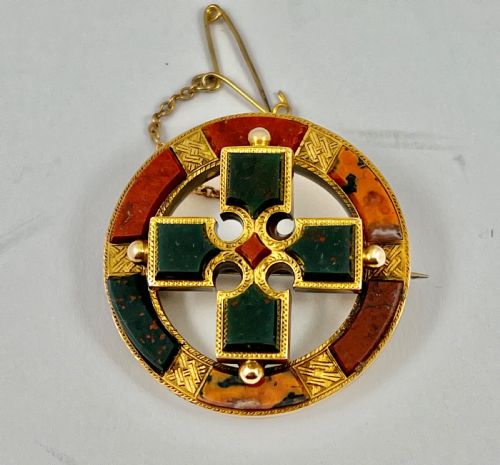 Scottish Antique Gold and Agate Brooch, Victorian C.1880
