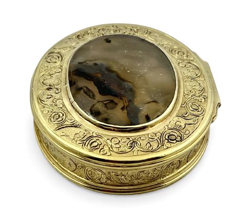 A GEORGIAN ANTIQUE SCOTTISH SILVER GILT OVAL SNUFF BOX C1800 - ADDITIONAL PHOTO 4