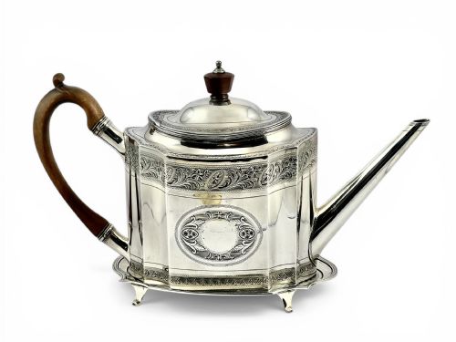 GEORGE III ANTIQUE SILVER TEAPOT AND STAND ROBERT HENNELL I LONDON 1792 - ADDITIONAL PHOTO 1