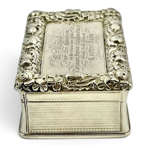 LARGE ANTIQUE VICTORIAN MILITARY SILVER SNUFF BOX LONDON 1838 - ADDITIONAL PHOTO 3