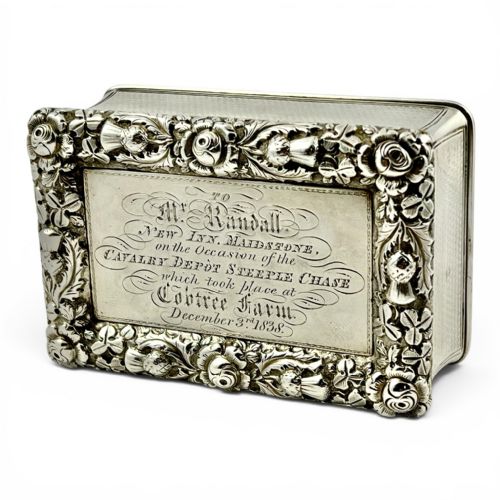 LARGE ANTIQUE VICTORIAN MILITARY SILVER SNUFF BOX LONDON 1838 - ADDITIONAL PHOTO 4