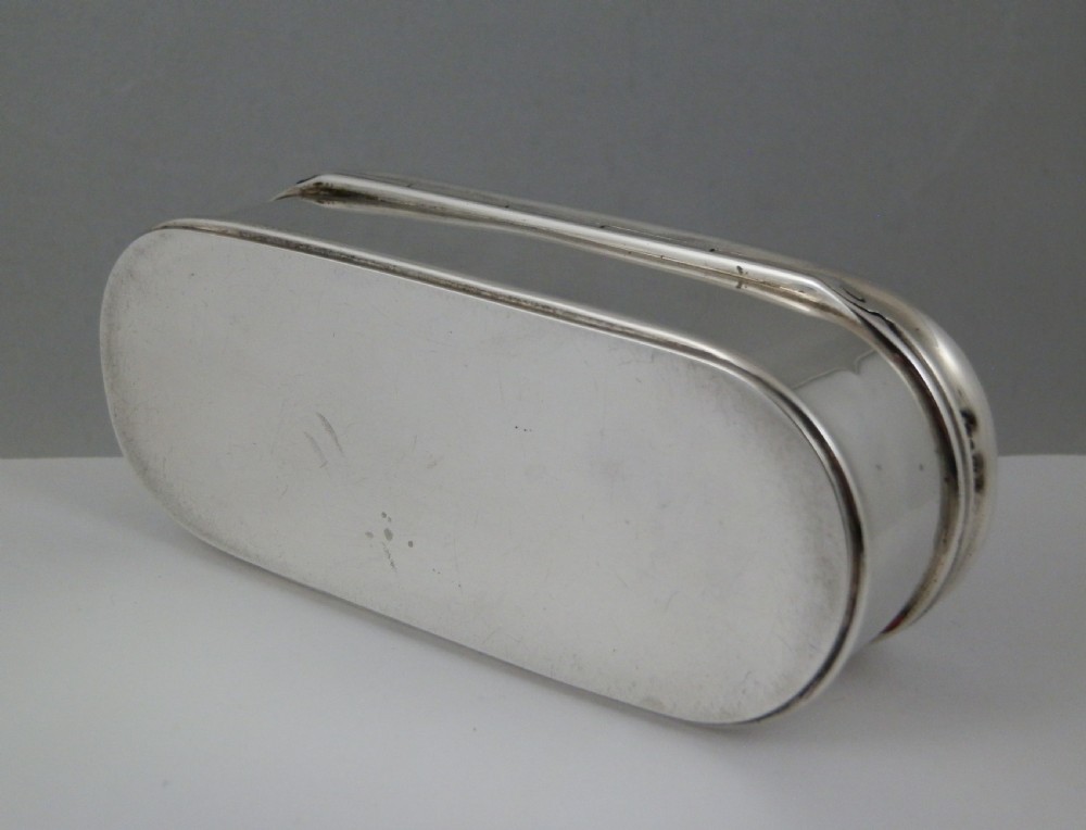 George V silver and tortoise shell box, William Comyns 1913 View IV