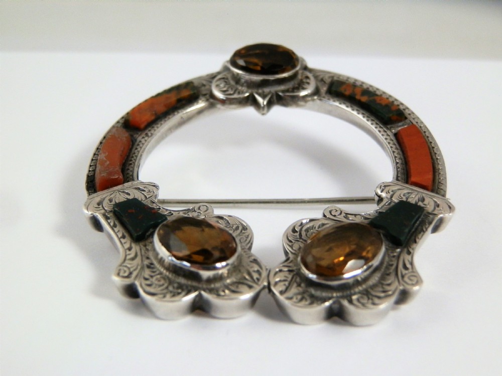 A Scottish Victorian silver agate penannular style brooch, c1880 View III