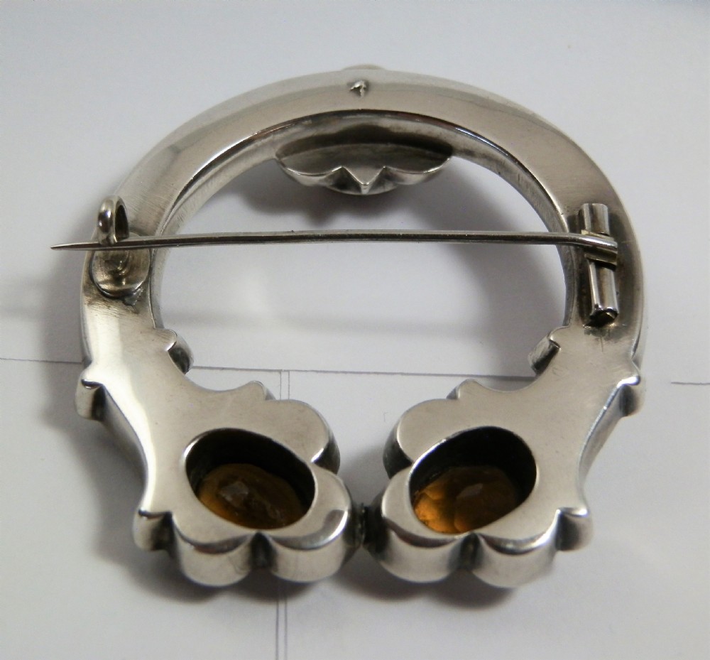 A Scottish Victorian silver agate penannular style brooch, c1880 View IV