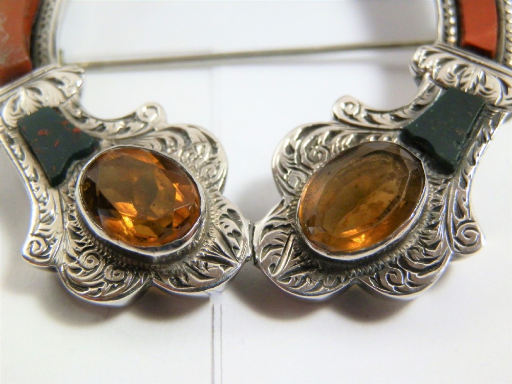 A Scottish Victorian silver agate penannular style brooch, c1880 View VI